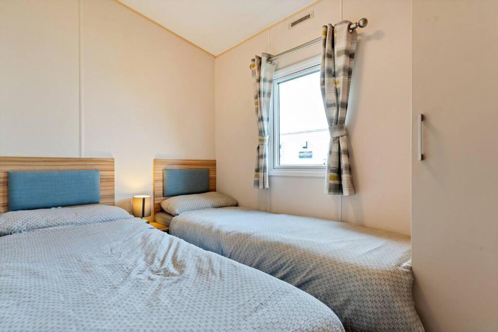 Tattershall Lakes: Sally'S Superior Stay Extérieur photo