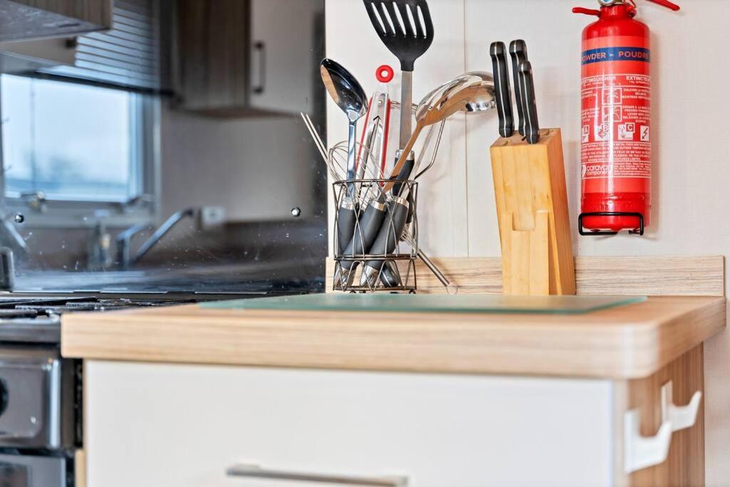 Tattershall Lakes: Sally'S Superior Stay Extérieur photo