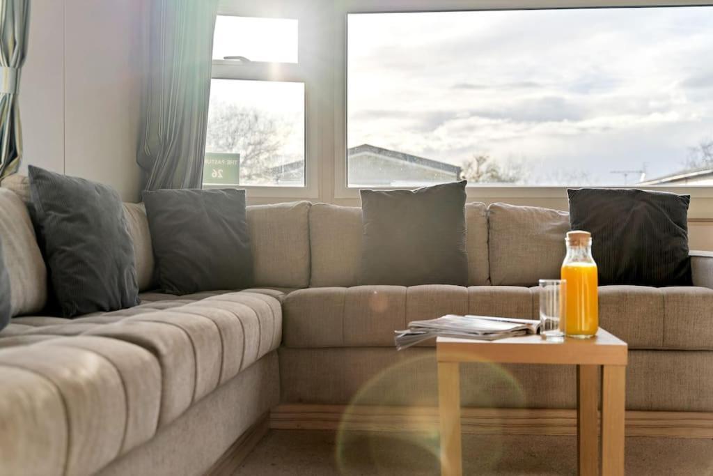 Tattershall Lakes: Sally'S Superior Stay Extérieur photo