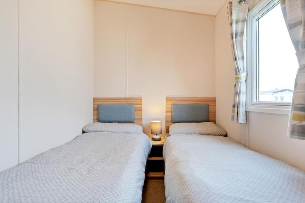 Tattershall Lakes: Sally'S Superior Stay Extérieur photo