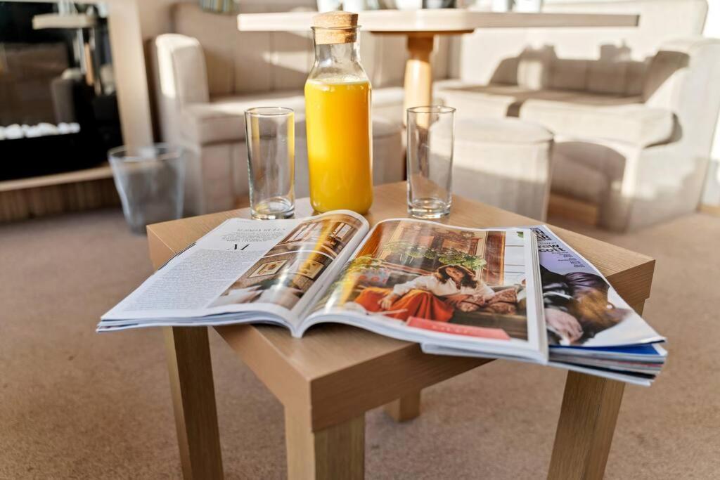 Tattershall Lakes: Sally'S Superior Stay Extérieur photo